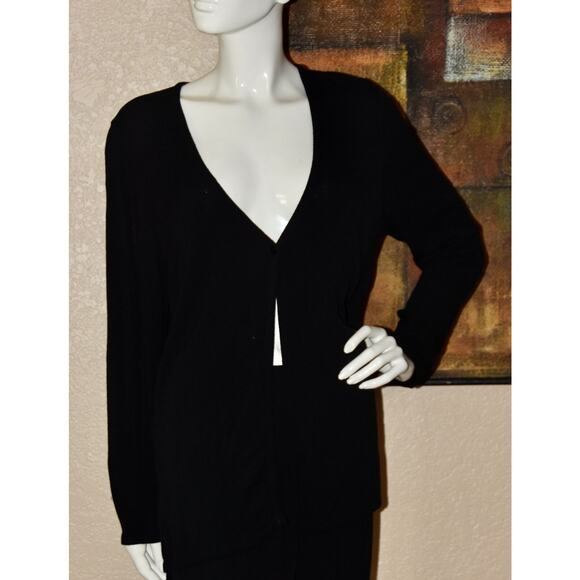 Eileen Fisher Designer Sophisticated Pant and Blazer Set - Picture 9 of 10